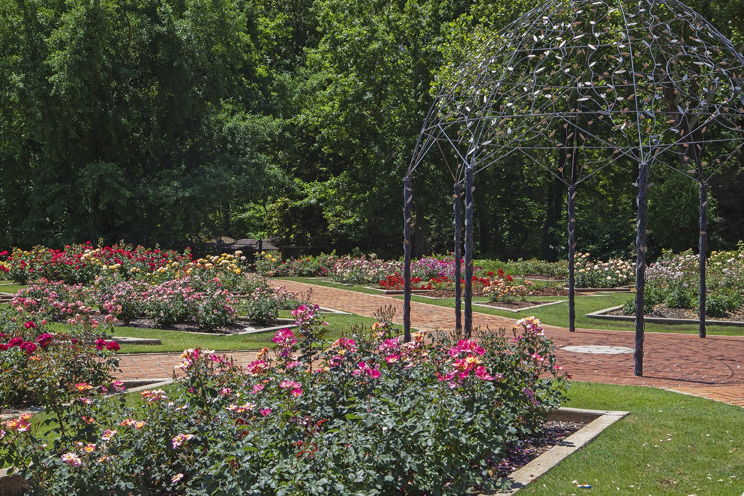 2019-04-15 13.00.51 Birmingham Botanical Gardens in Alabama
